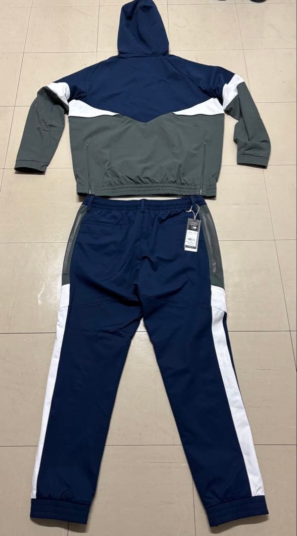adidas フード付きジャケット&パンツ セットアップ　ネイビー/グレー