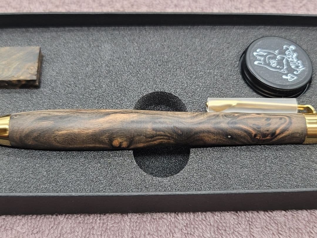 新品　こぶた工房　黒檀瘤　極上杢　シャープペンシル0.5ミリ