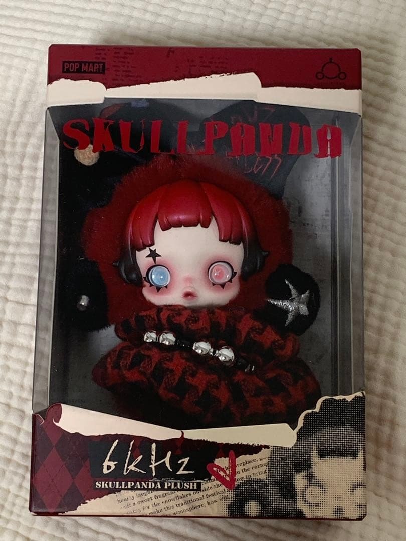 POPMART SKULLPANDA 6KHZ ヨーロッパ限定