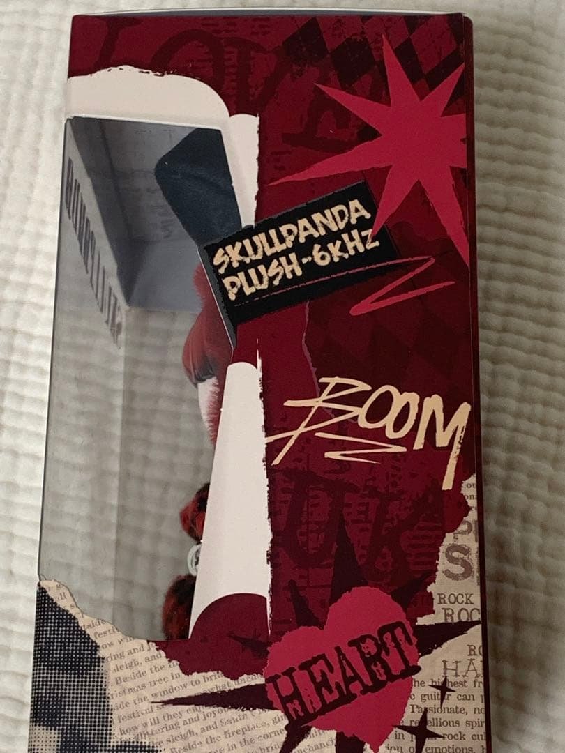 POPMART SKULLPANDA 6KHZ ヨーロッパ限定