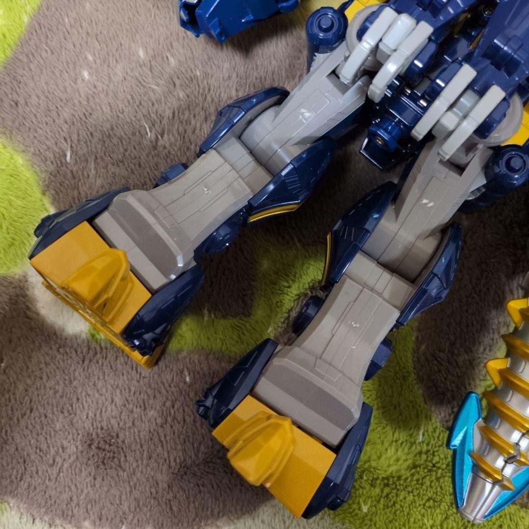 豪獣神　海賊戦隊　ゴーカイジャー　ゴウジュウジン　ロボット　ロボ　ゴジュウジャー
