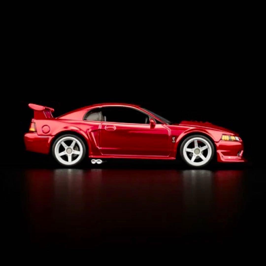 ミニカー RLC 2000 Ford Mustang SVT Cobra R