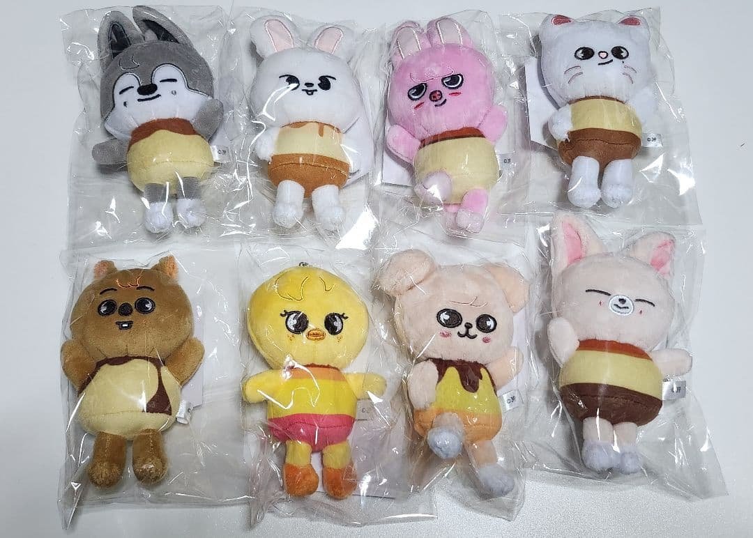 新品　SKZOO スキズー stray kids プリン バッグチャーム