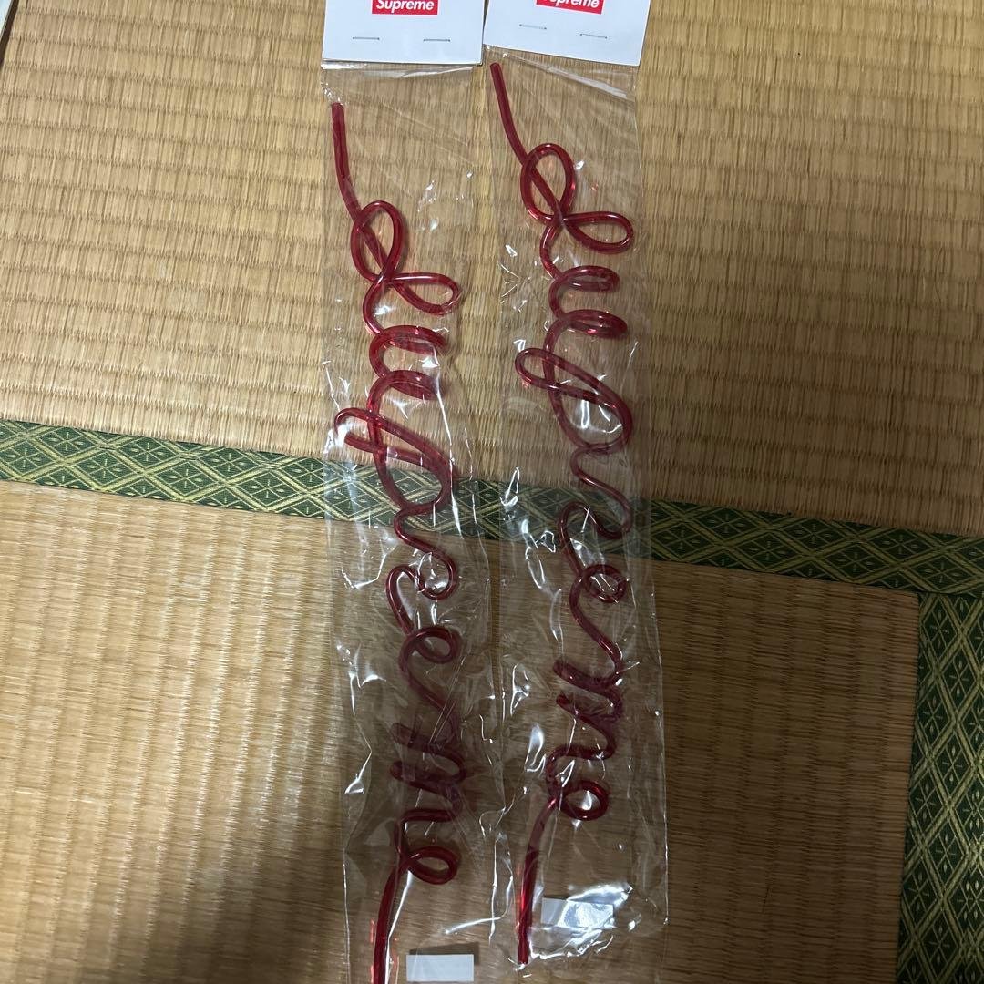 supreme シュプリーム　グッズ　アイテム