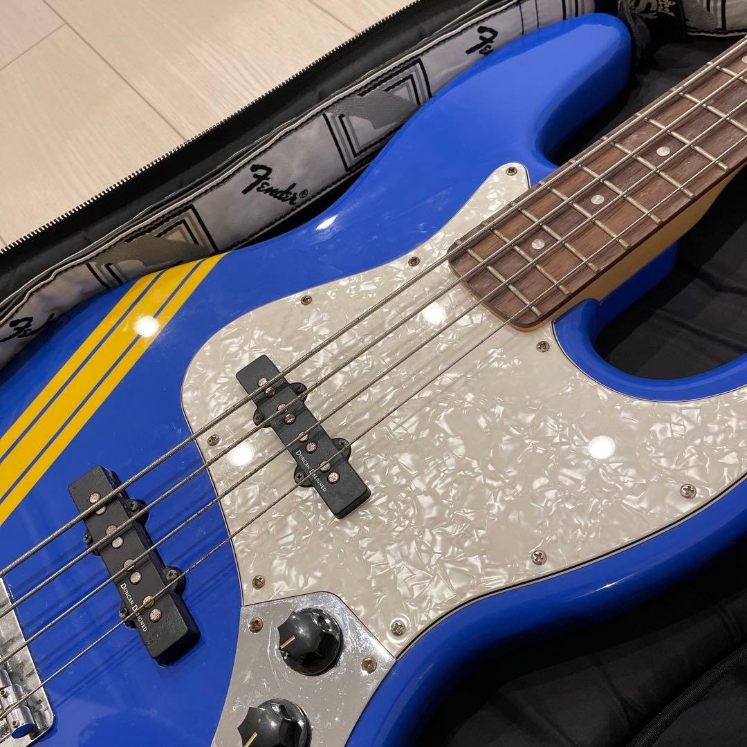 fender ベース SCANDAL TOMOMI