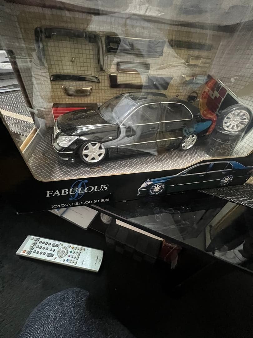 FABULOUS トヨタ セルシオ 30型 ミニカー