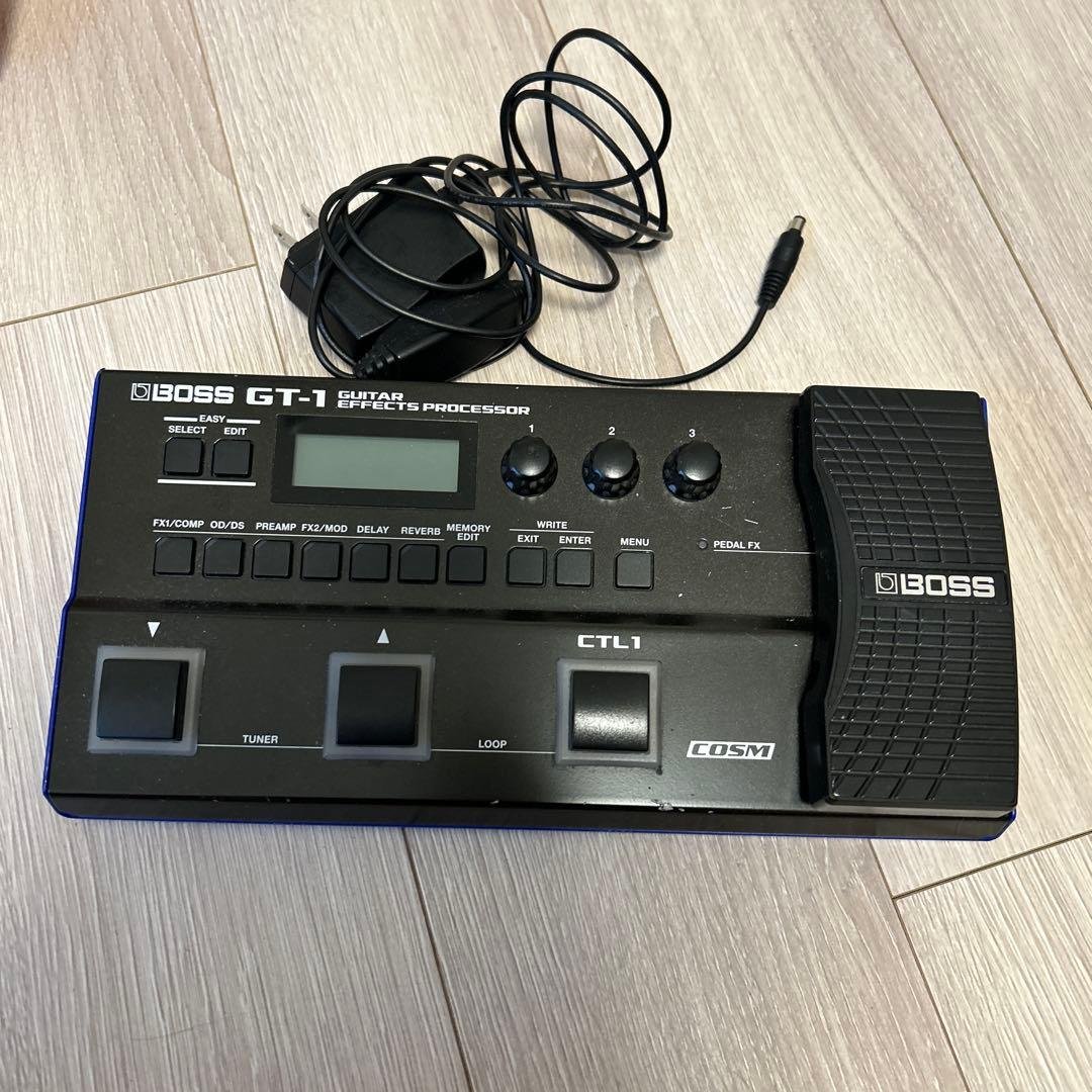 BOSS GT-1 マルチエフェクター　アダプター、箱付き