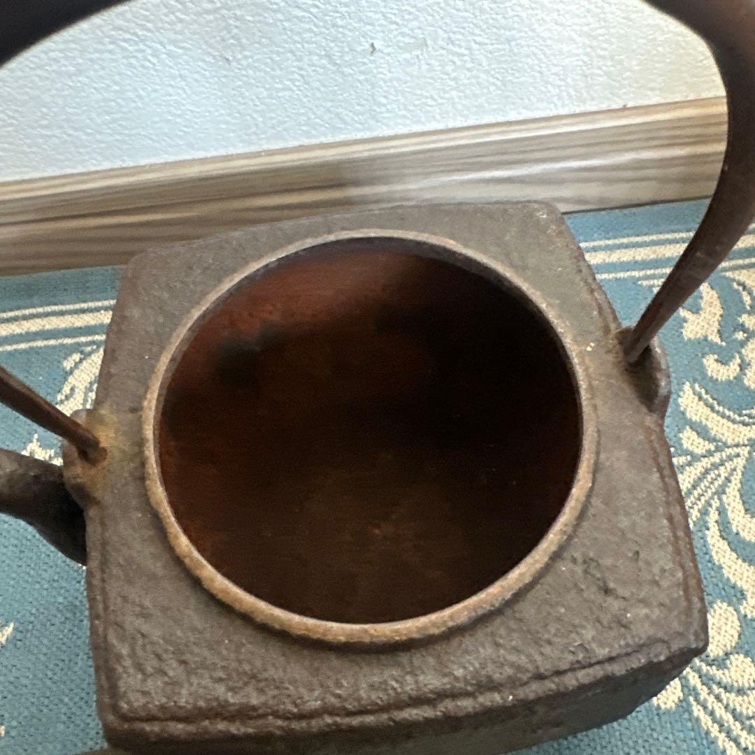 鉄瓶 正方形 明治 急須 煎茶道具 茶道具 茶器 金属工芸 時代物 古民家
