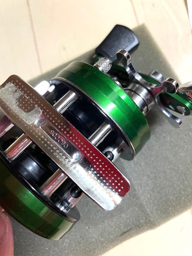 ABU 2500CI  アブガルシア　アンバサダー　グリーン