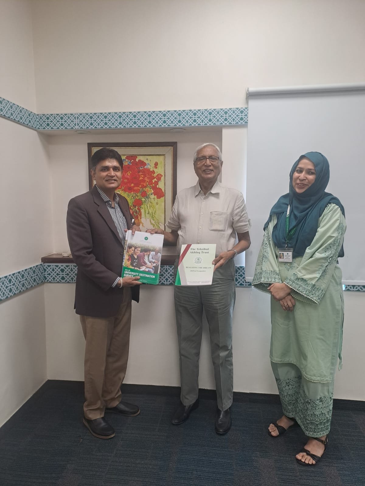 Mr G.A. Sabri Visits AKU-EB to Discuss Potential Transition from BISE to AKU-EB